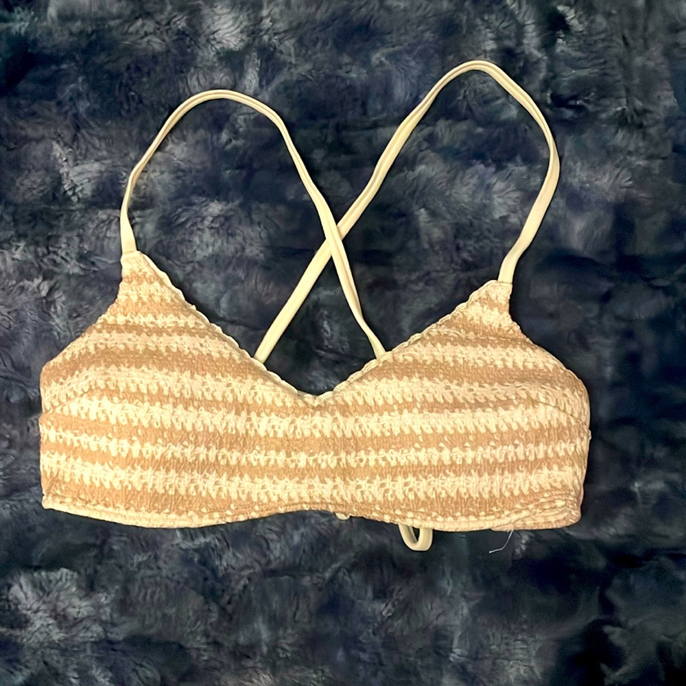 Hollister bathing suit top